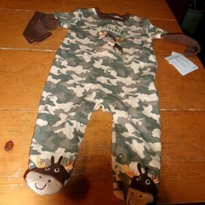 NWT Boys Camo Romper moose overall 100 cotton 6-9 mos Buster brown